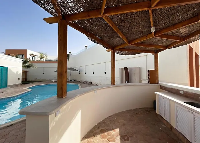 Hillside 4br Villa, El Gouna Getaway